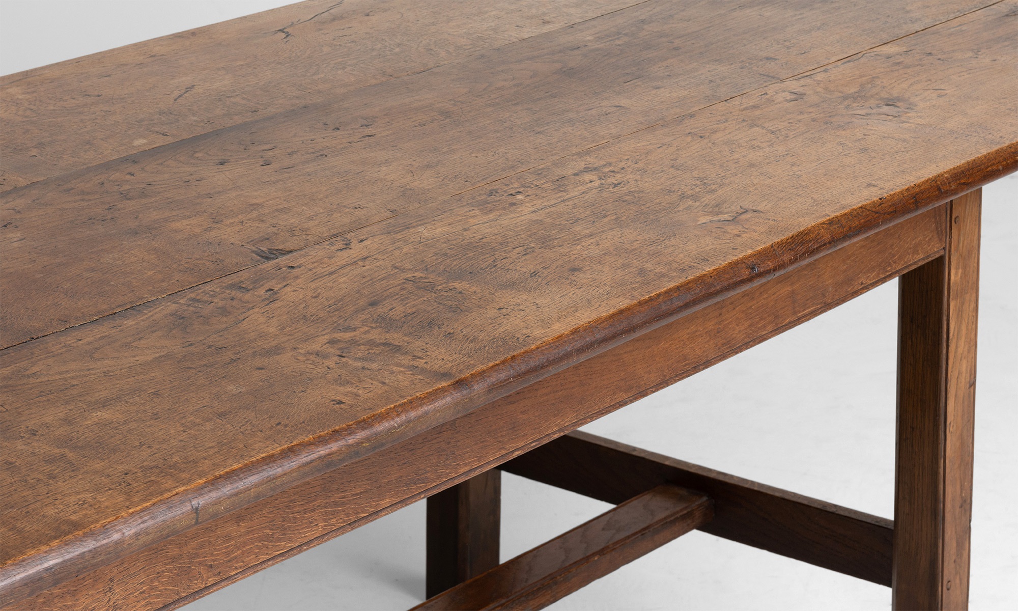 Oak Farmhouse Table Obsolete