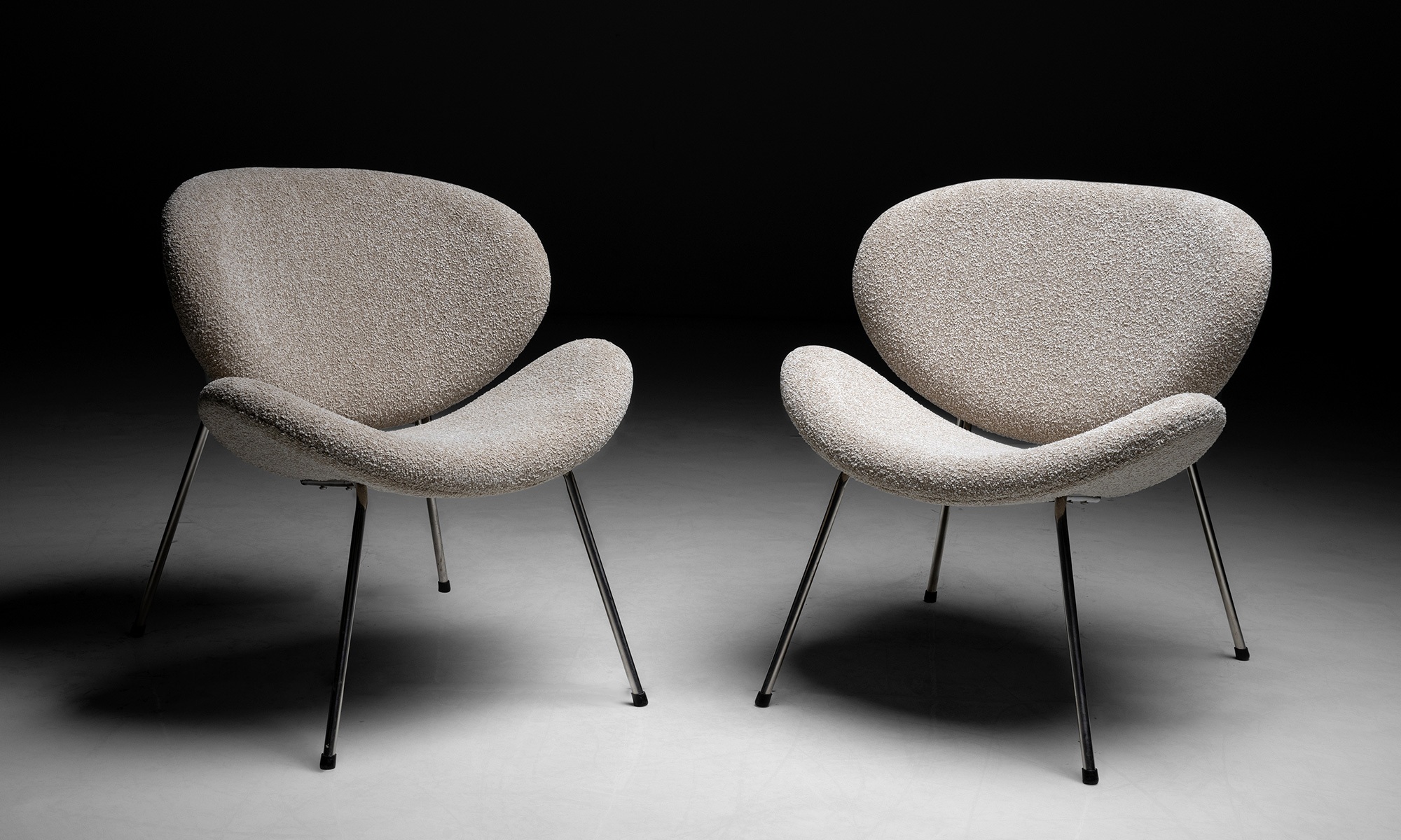 Pair of Pierre Paulin Chairs Obsolete